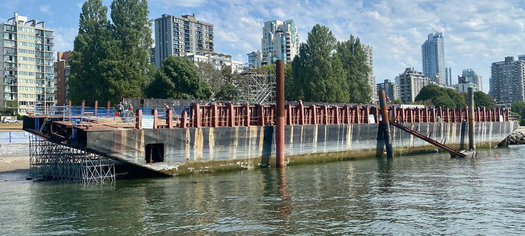 DECONSTRUCTING A MEME – Pile drivers and operating engineers take on removal of famous barge